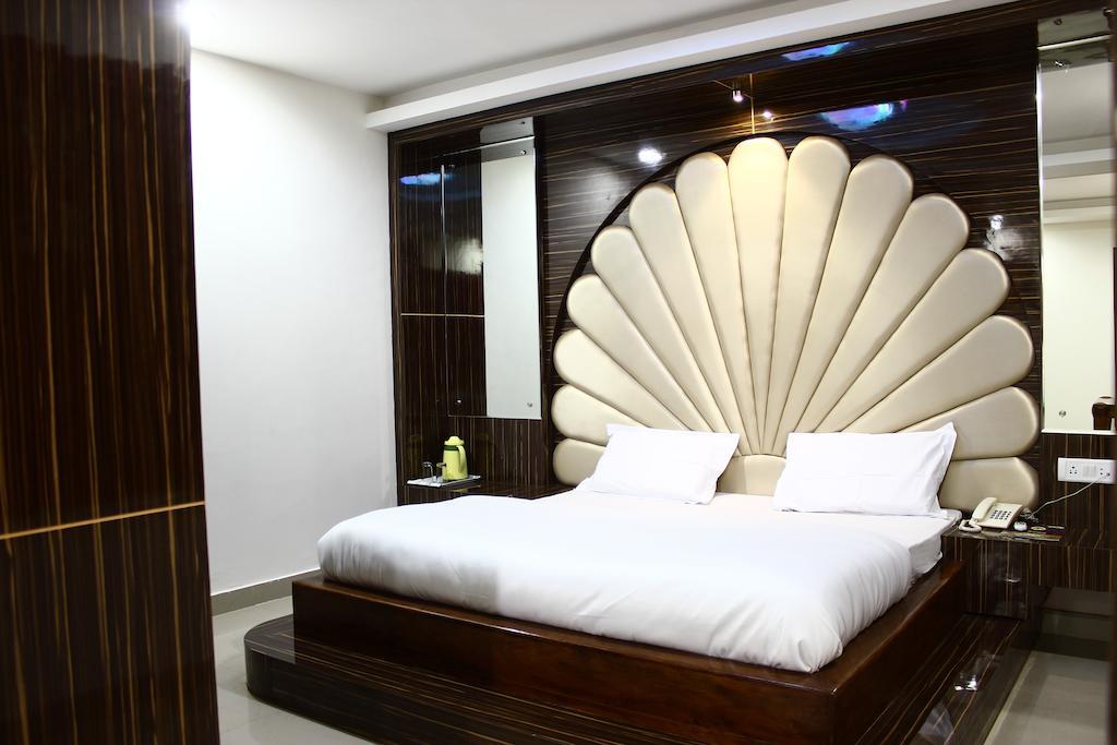 Hotel Maharaja Katra (Jammu and Kashmir) Room photo