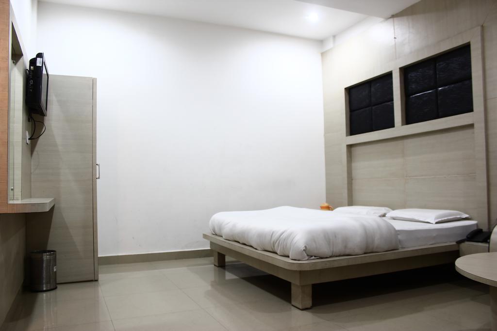 Hotel Maharaja Katra (Jammu and Kashmir) Room photo